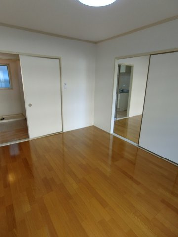 リバティ松本　B棟の洋室