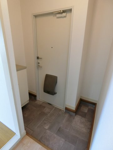 リバティ松本　B棟の玄関