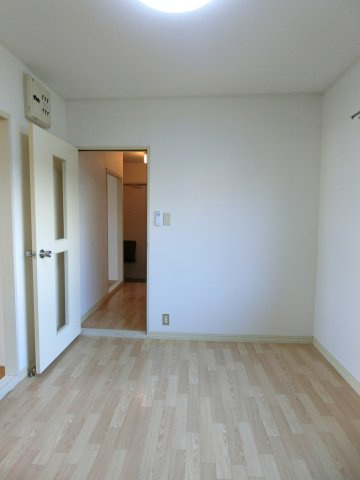 リバティ松本　B棟の内装