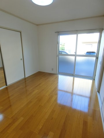 リバティ松本　B棟の居間・リビング