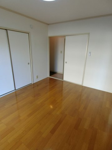 リバティ松本　B棟の洋室