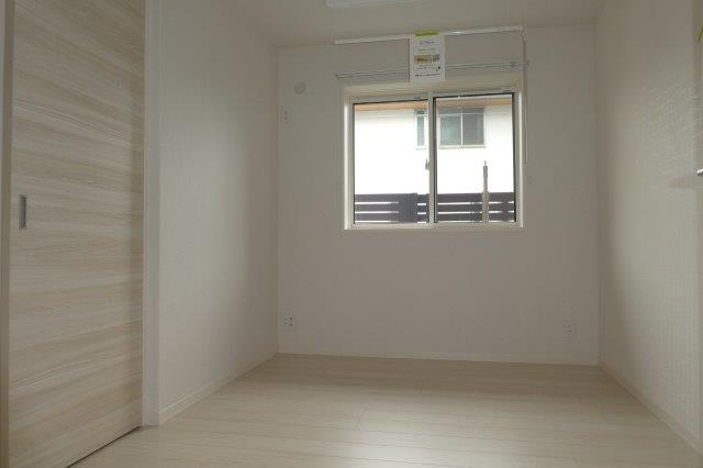 フローラの洋室