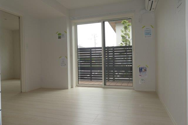 フローラの居間・リビング