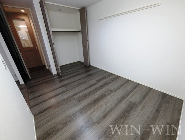 グランヴェール柱の洋室