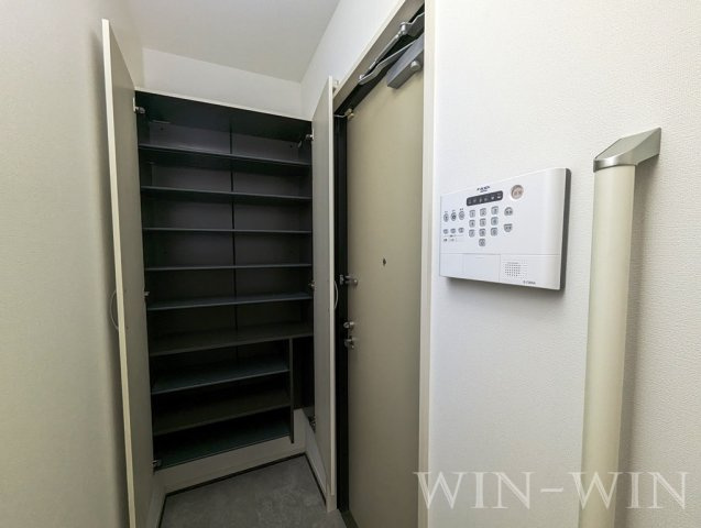 グランヴェール柱の玄関