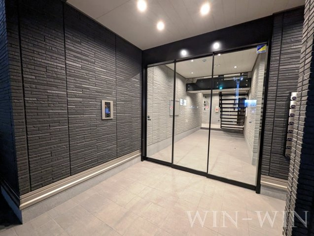 グランヴェール柱のエントランス