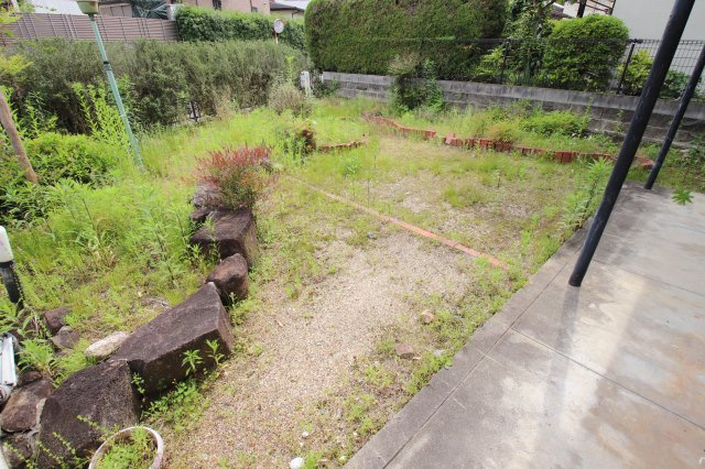 【庭】 | 河内長野市緑ヶ丘中町貸家