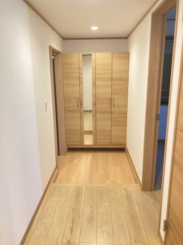 Hills真間の玄関