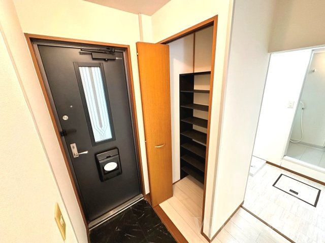 iホームTOWN 壱番館の玄関