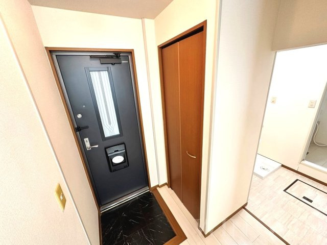 iホームTOWN 壱番館の玄関