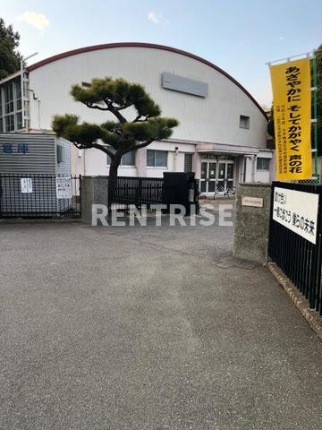 フローレンスシバ|今伊勢中学校 0.6km