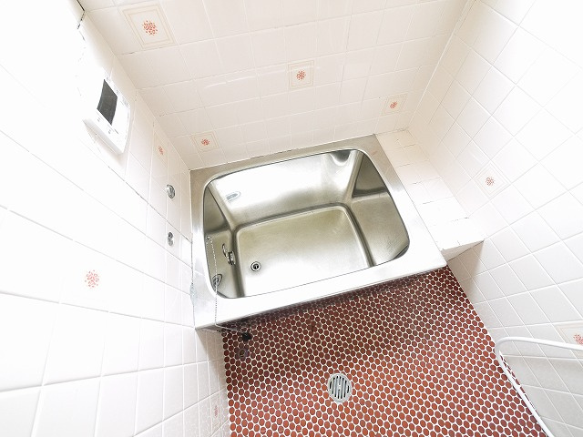 北澤戸建の浴室