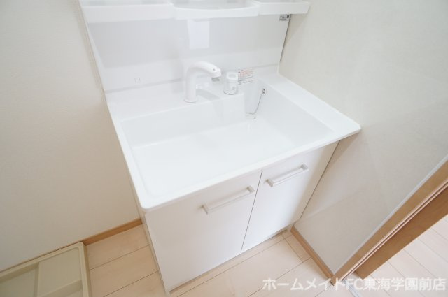 熊本市東区長嶺南４丁目の賃貸マンションの洗面所