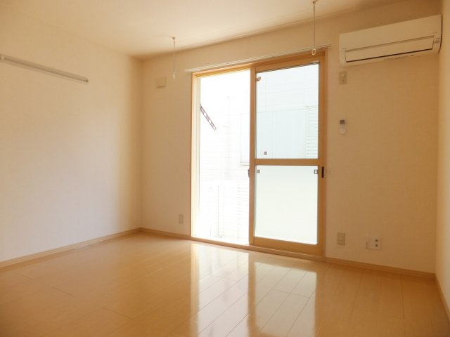 ヴェルドミールⅡの洋室