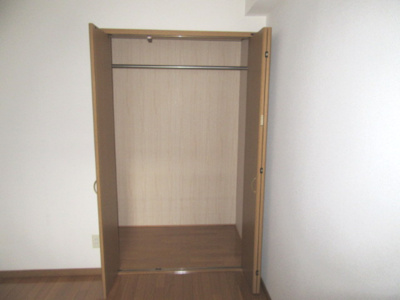 【収納】 | エクセリーナ浅間 | 洋室収納