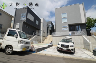 【前面道路含む現地写真】 | ※令和4年5月下旬に撮影