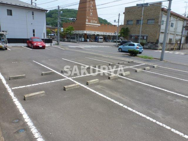 サンビレッジ足利の駐車場