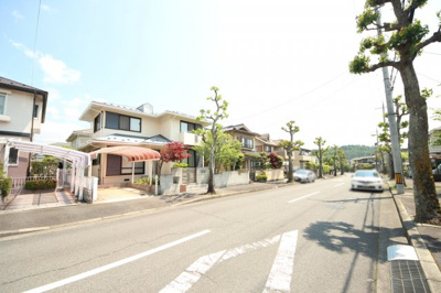 【前面道路含む現地写真】 | 大津市清和町2-7　中古戸建
