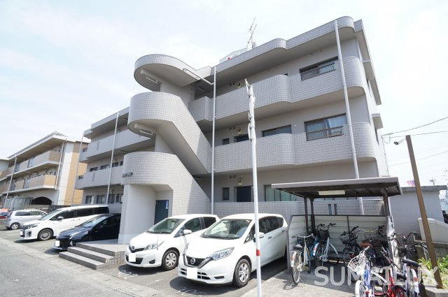 熊本市南区江越１丁目の賃貸マンションの外観