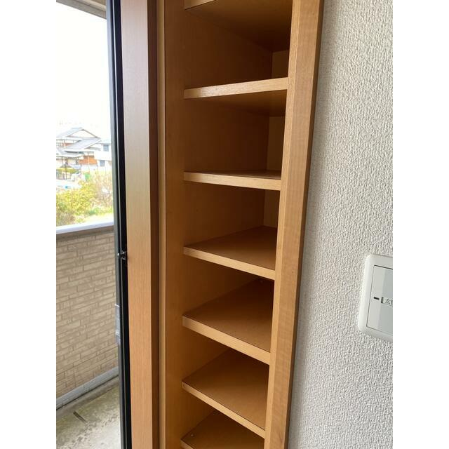 ワイエスコーポの収納
