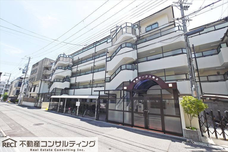 甲南オークス岡本のエントランス