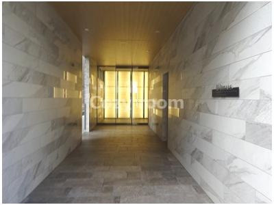 【エントランス】 | DIMUS新大阪 | お洒落なエントランスです