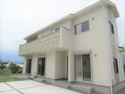 【外観】 | ブルーミングガーデン　市川三郷町上野1号棟 | きれいな外観です！