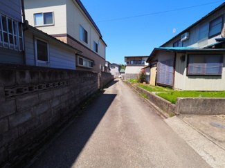 【前面道路含む現地写真】