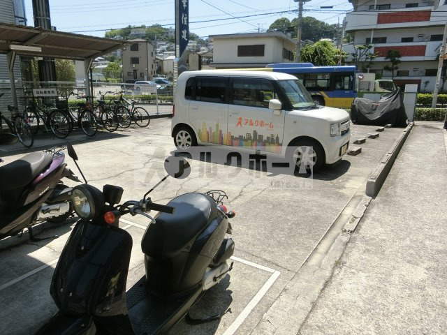 オレンジハウス2の駐車場|オレンジハウス2　駐輪場