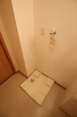 【設備】 | ラフレシール三日市 | 室内洗濯機置き場