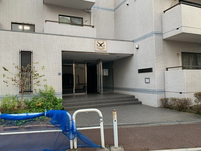 シンメトリー板橋のエントランス