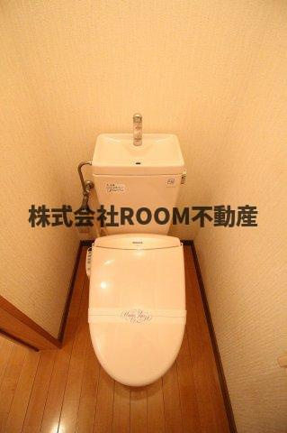 セイシェルハイム10のトイレ|落ち着いた色調のトイレです