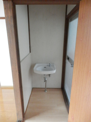 【洗面所】 | 長曾根南荘 | 浴室前に洗面台があります