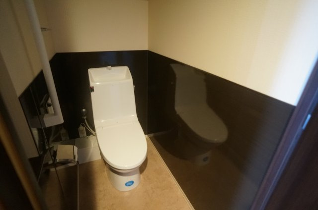 ハイネスクラウズ宝塚清荒神　夢奏館のトイレ