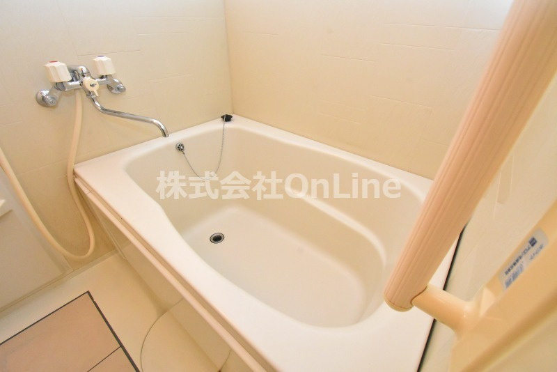 吉田大発マンションの浴室