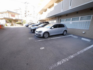 【駐車場】