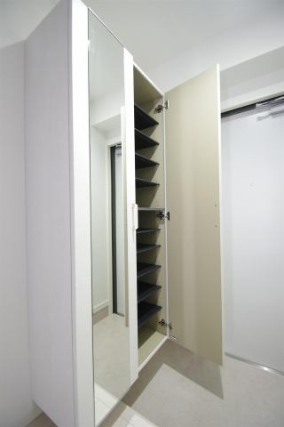 熊本市東区健軍１丁目の賃貸マンションの玄関