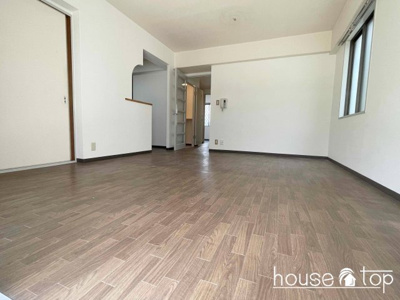 【居間・リビング】 | メゾン・ド・甲子園二番町(甲子園駅・鳴尾北小学校区・学文中学校区)