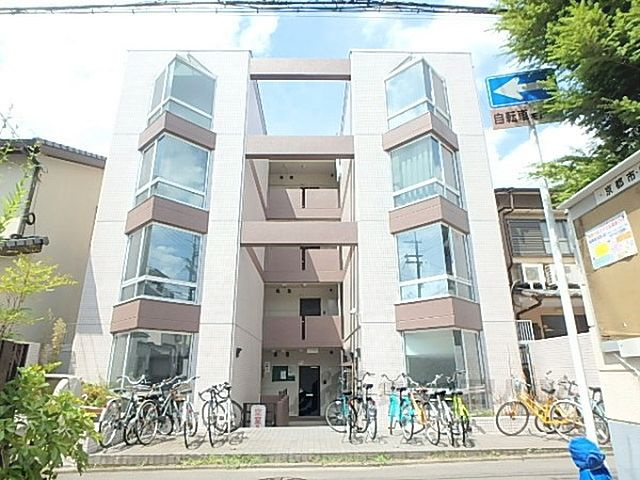 プラザ花園の外観
