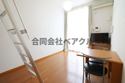 【寝室】 | レオパレスメゾンエトワール桂南