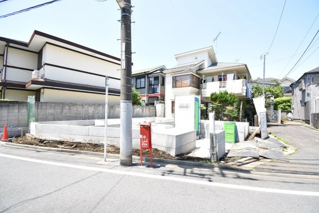 【外観】 | ～広々20.5帖のLDK ゆったり過ごせる５LDK～ | ～広々20.5帖の大型LDK　ゆったり過ごせる５LDK～
■陽当り良好の東南角地
■水廻りワンフロア集約で生活動線良好
■テレワークでも安心の５LDK