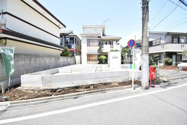 【外観】 | ～広々20.5帖のLDK ゆったり過ごせる５LDK～ | ～広々20.5帖の大型LDK　ゆったり過ごせる５LDK～
■陽当り良好の東南角地
■水廻りワンフロア集約で生活動線良好
■テレワークでも安心の５LDK