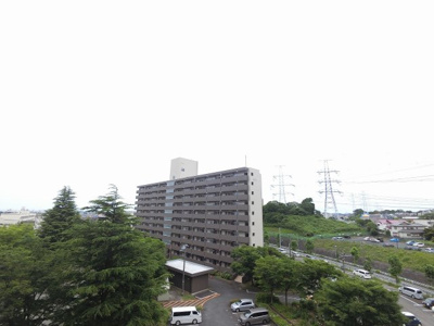 【展望】 | 野庭団地６２２-３号棟 | ３階部分からの眺望です。