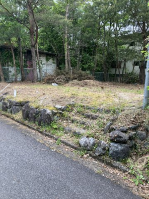 【前面道路含む現地写真】 | 大津市南小松1599-36　売土地