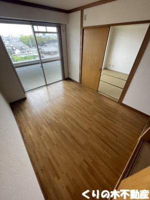 【居間・リビング】 | 平和ビル | ゆったりとしたリビングです