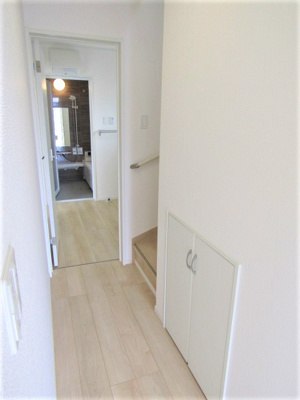 【その他共用部分】 | クレイドルガーデン　南アルプス市野牛島5号棟 | 廊下