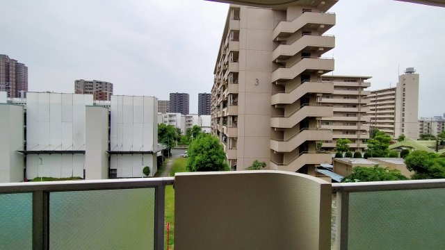 イトーピア鶴見の展望|バルコニーからの展望です。