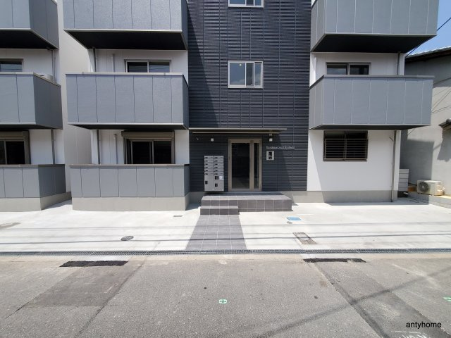 レジデンスコート京橋 仲介手数料無料のエントランス