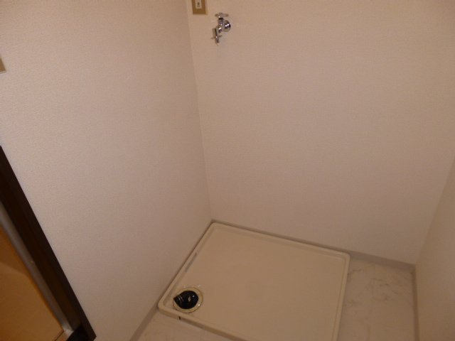 倉敷市連島中央４丁目のアパートのその他|洗濯機置場