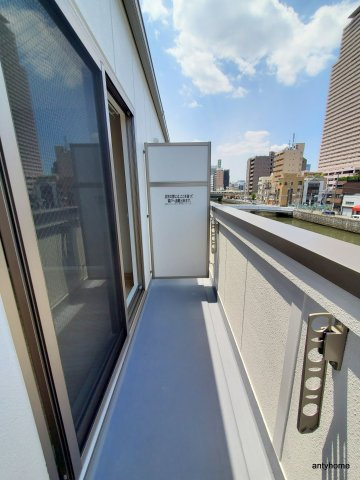 レジデンスコート京橋 仲介手数料無料のバルコニー